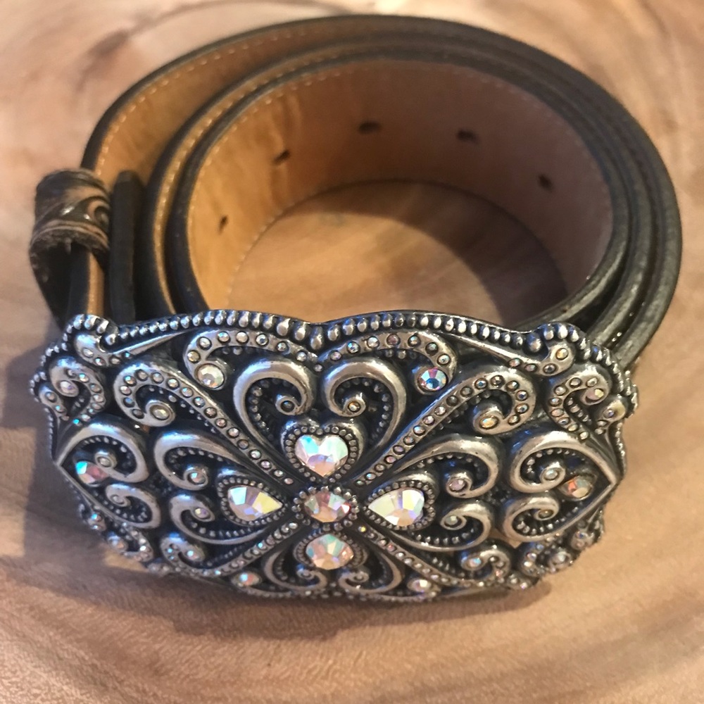 Like new Tony Lama Women's Embossed Beaded Rhinestone Bling Western Belt